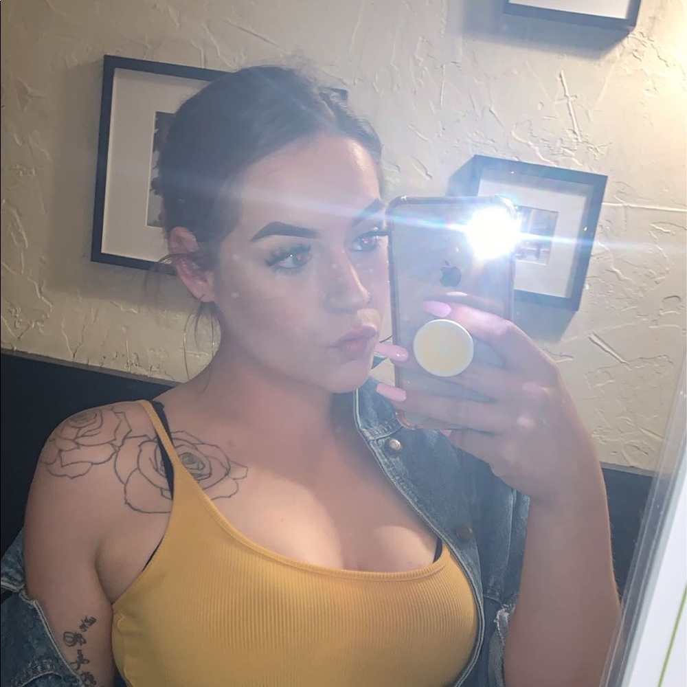 Meet your Posher, Tara marie